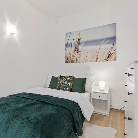 Garden Haven Studio In Old Town Bratislava Eksteriør bilde