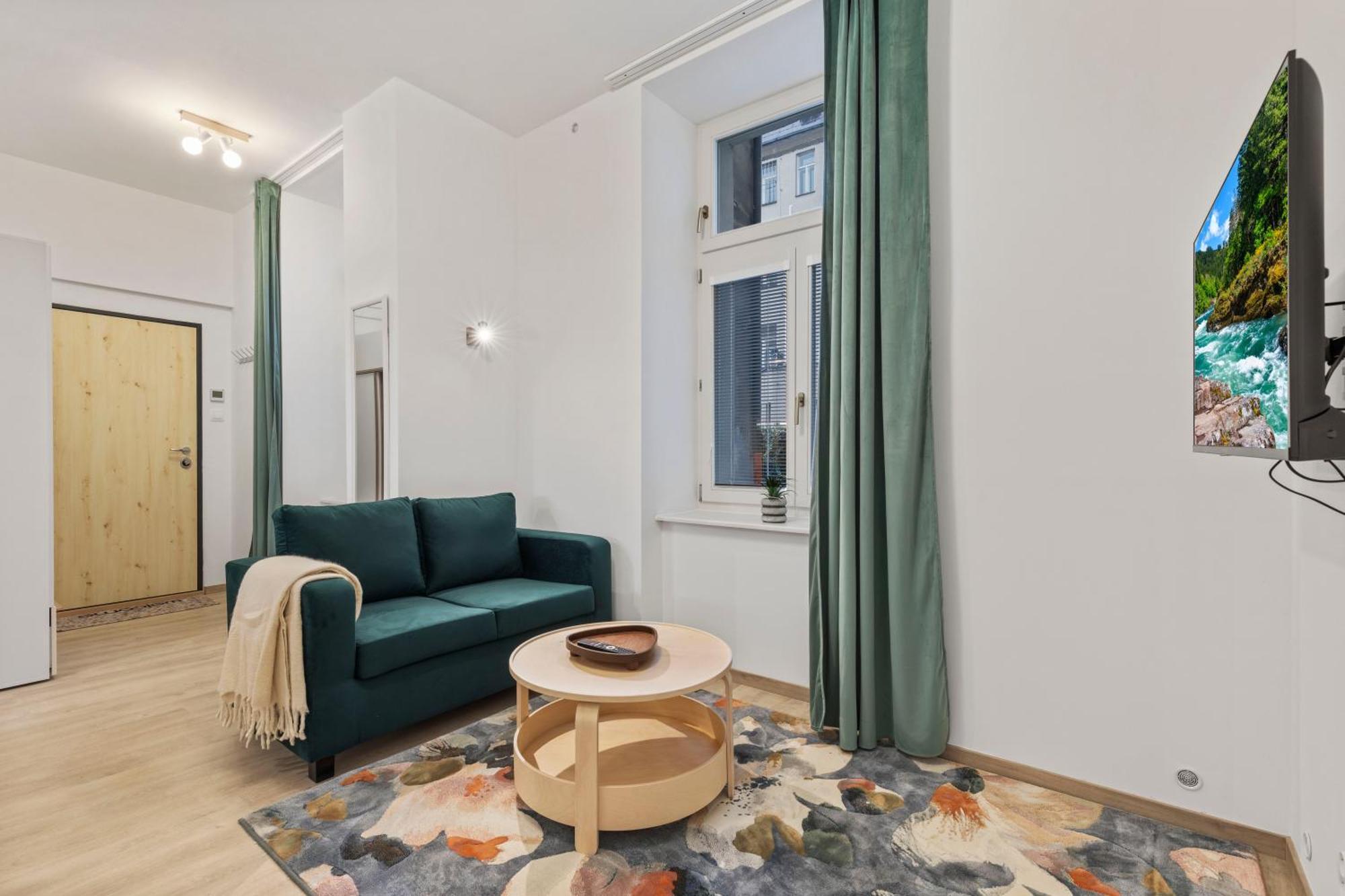 Garden Haven Studio In Old Town Bratislava Eksteriør bilde